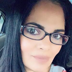 Meet your Posher, Jeannette